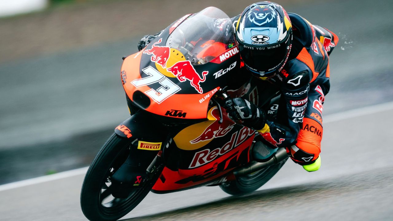 TRICKY SATURDAY SEES PERRONE AND ROULSTONE QUALIFY IN 15TH AND 18TH AHEAD OF GERMAN GRAND PRIX